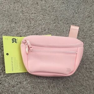 All in motion premium belt bag water resistant blue pink NWT athletic athleisure